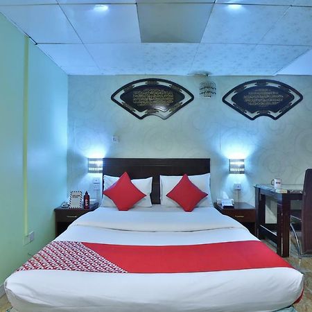 Oyo 261 Remas Hotel Apartment Dubai Eksteriør billede