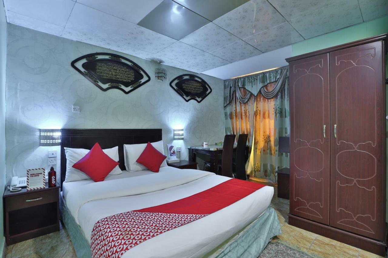 Oyo 261 Remas Hotel Apartment Dubai Eksteriør billede