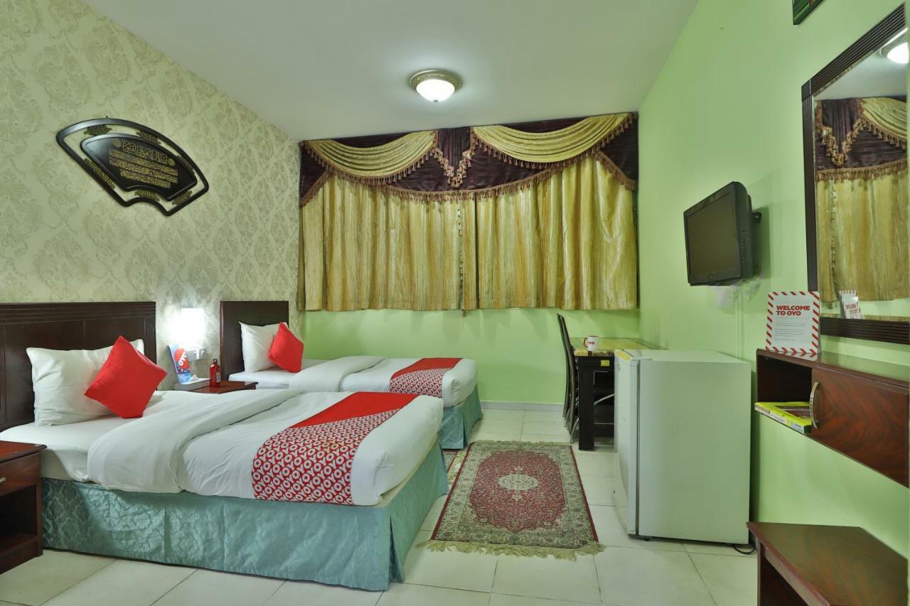 Oyo 261 Remas Hotel Apartment Dubai Eksteriør billede