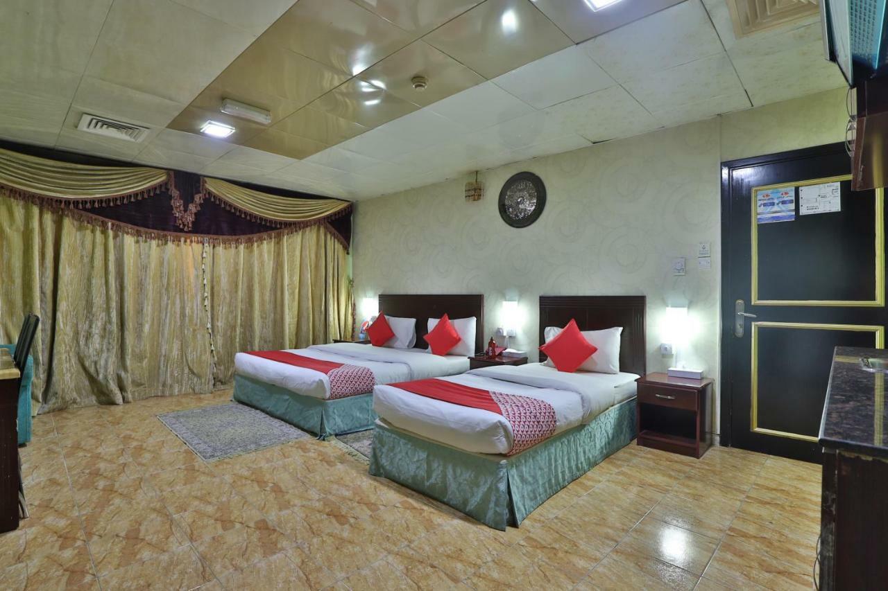 Oyo 261 Remas Hotel Apartment Dubai Eksteriør billede