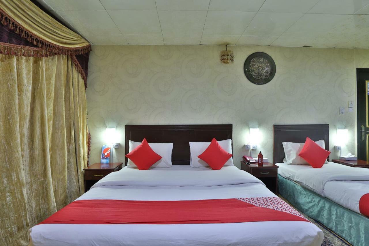 Oyo 261 Remas Hotel Apartment Dubai Eksteriør billede