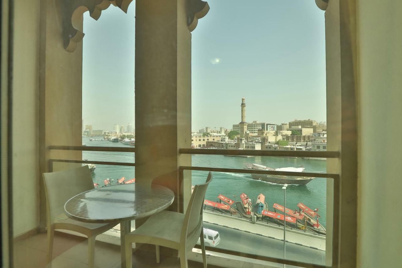 Oyo 261 Remas Hotel Apartment Dubai Eksteriør billede
