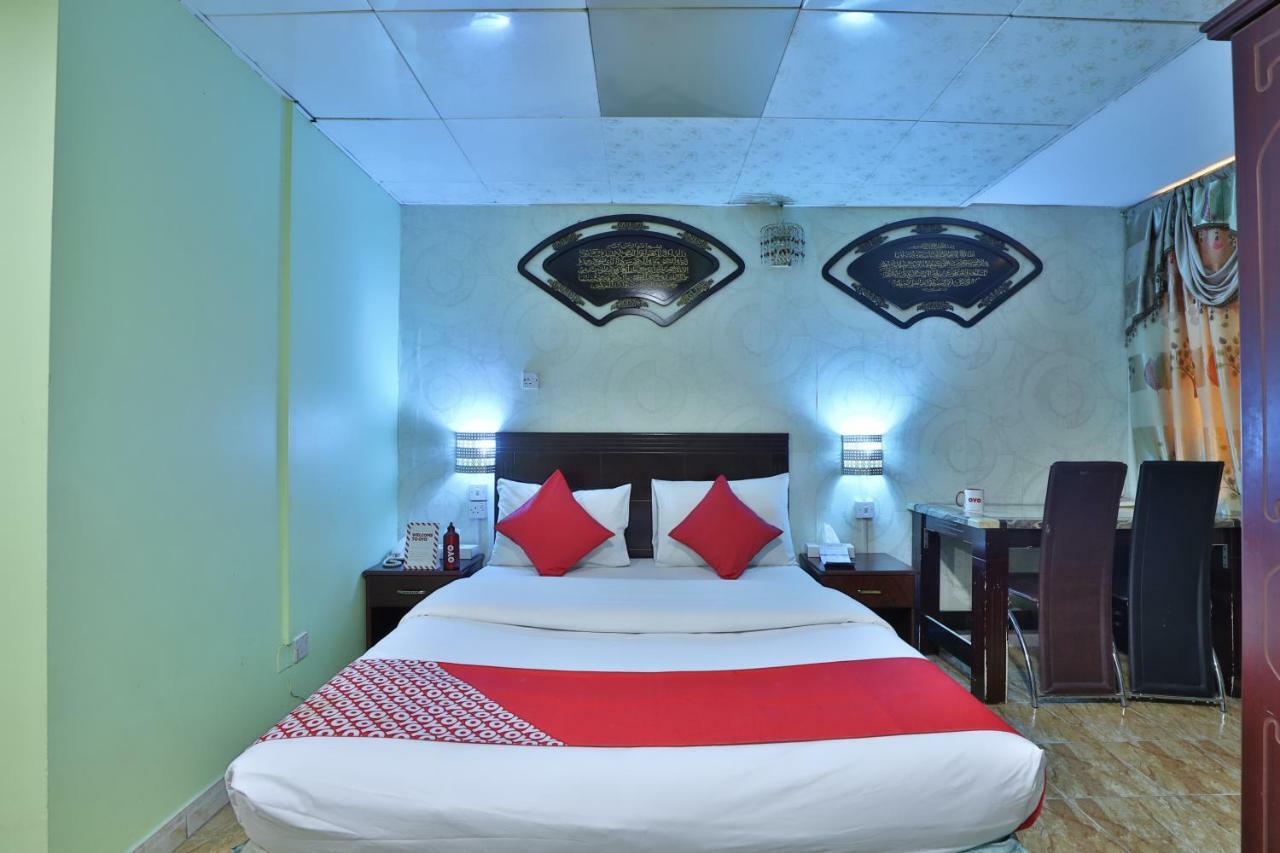 Oyo 261 Remas Hotel Apartment Dubai Eksteriør billede