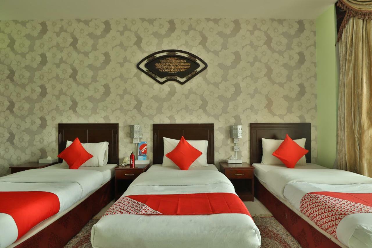 Oyo 261 Remas Hotel Apartment Dubai Eksteriør billede