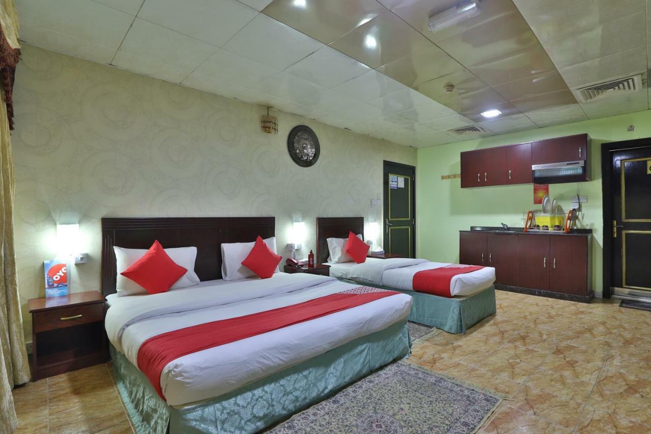 Oyo 261 Remas Hotel Apartment Dubai Eksteriør billede